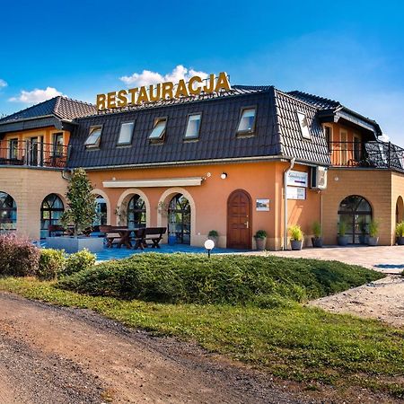 Lawendowy Ogród Hotel Brzeg Exterior foto